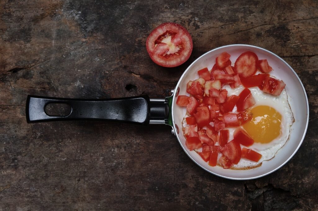 Egg-Sauce-Adding-Spice-To-Your-Breakfast