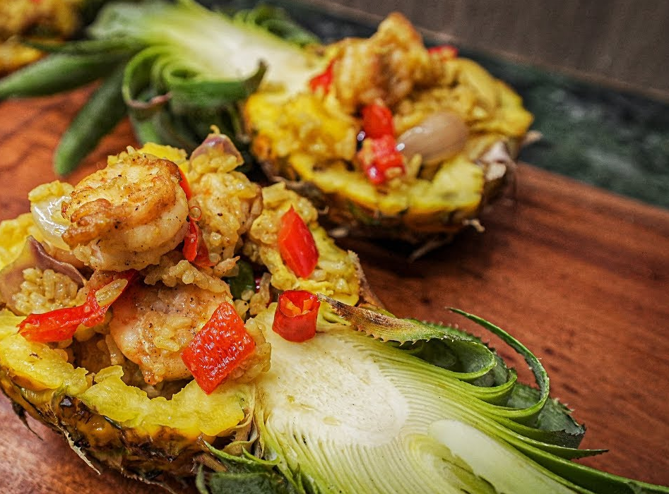 stuffed-pineapple-shrimp-2